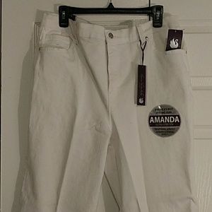 White 👖